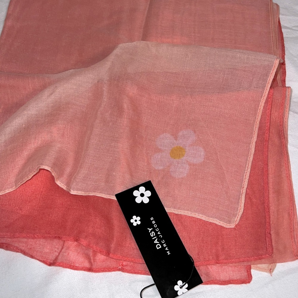 Marc Jacobs Daisy Sheer Ombre Pink Scarf